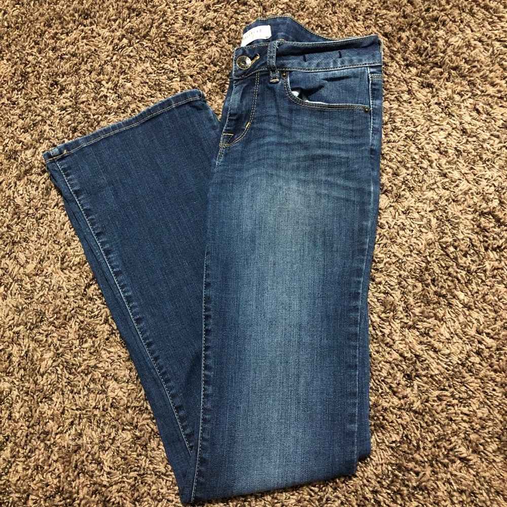 Light wash slim bootcut jeans